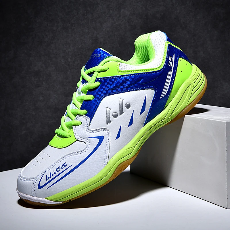 Men Women Badminton Shoes LightWeight Big Size Table Tennis Shoes Match Couples Field Baseball Shoes Outdoor Competition Sneaker