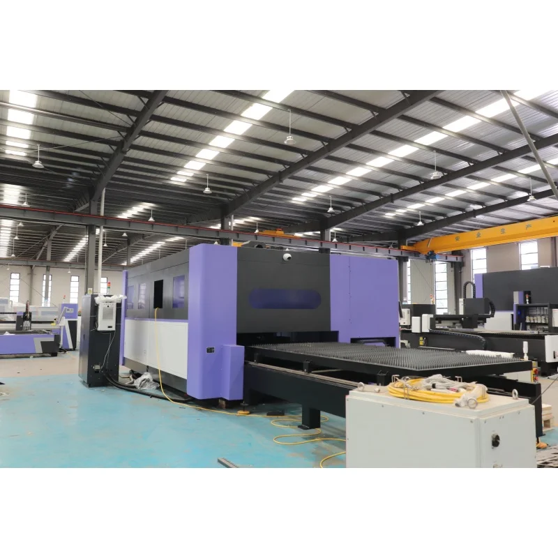 High Power 12kW Laser Cutting Machine AKJ1530FBCR With Full Enclosed Cover and Rotary Axis