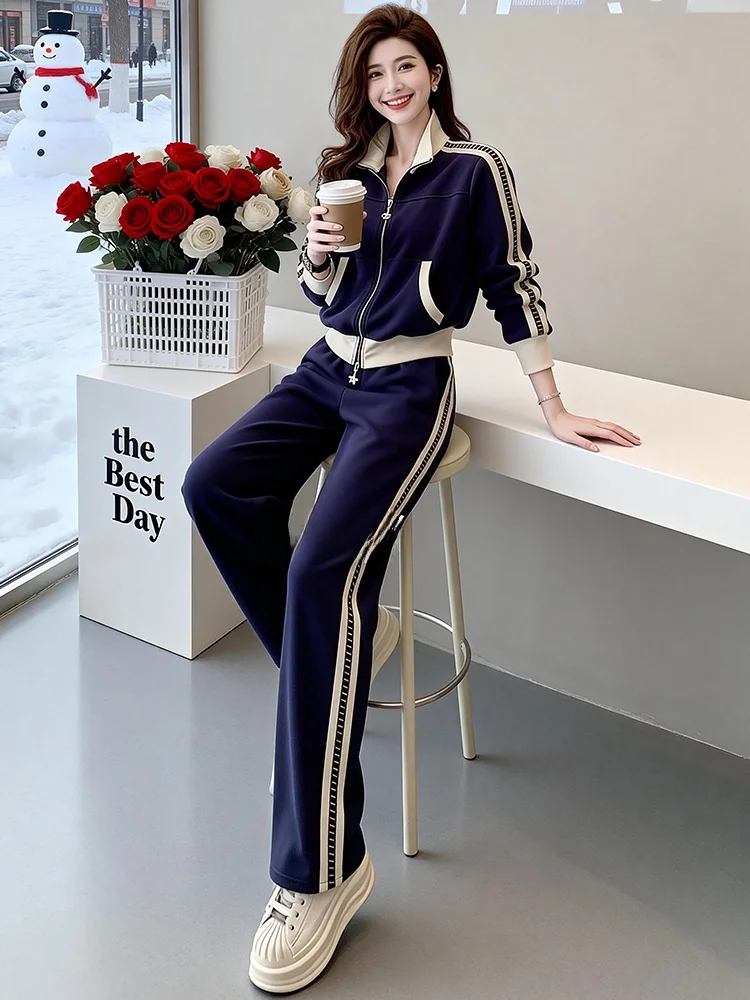 

High-End Casual Sportswear Set Women's Short Jacket Top Wide Leg Pants Two-Piece Spring Outfit Comfortable Stylish Ensemble