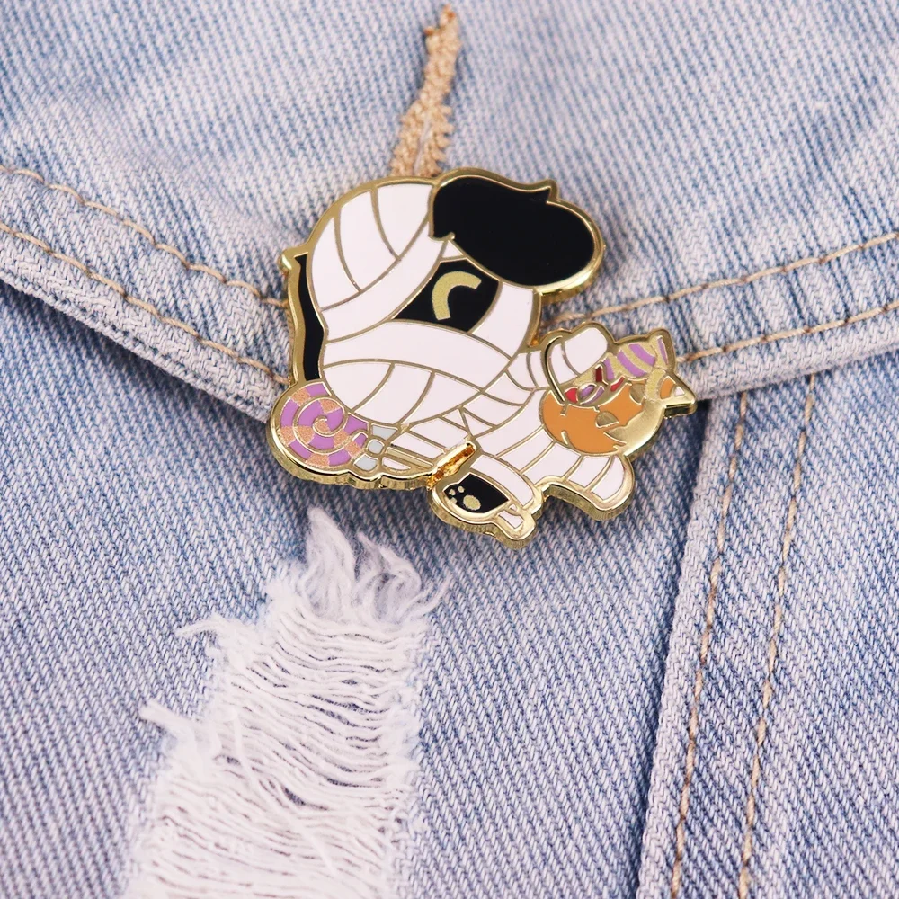 معبر الحيوان LUCKY الضمادات الكلب الأصفر العين اليسرى السخرية المينا دبوس