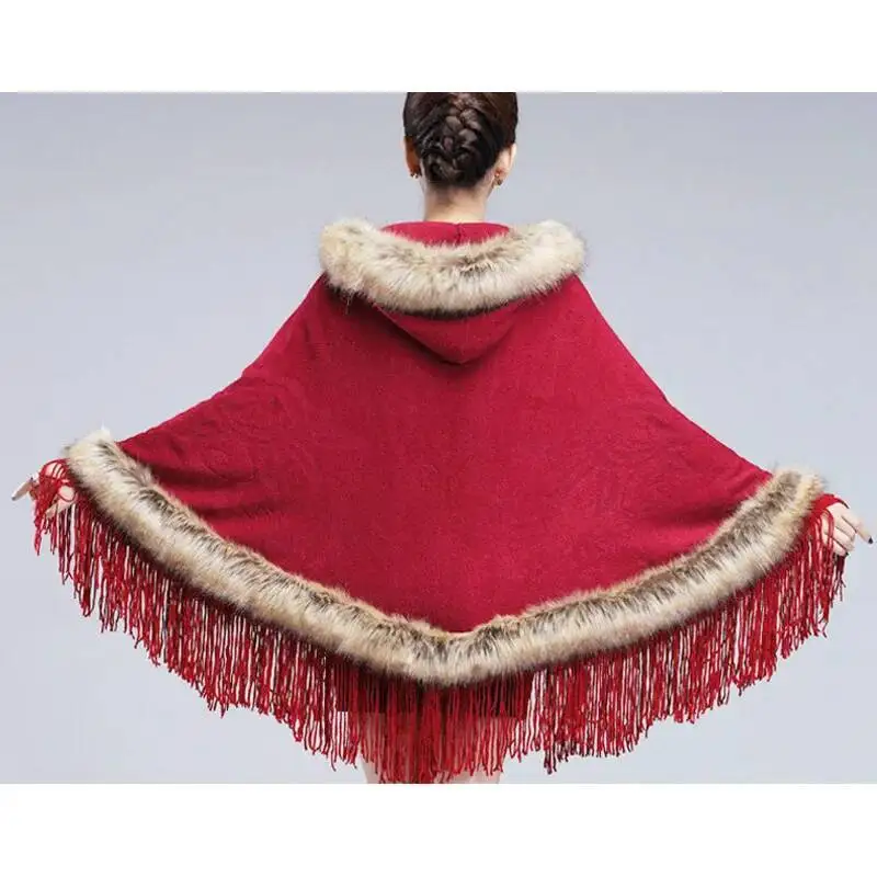 

Модное пончо из искусственного меха енота, накидка с капюшоном, женское осенне-зимнее вязаное плащ, шаль с кисточками, накидки