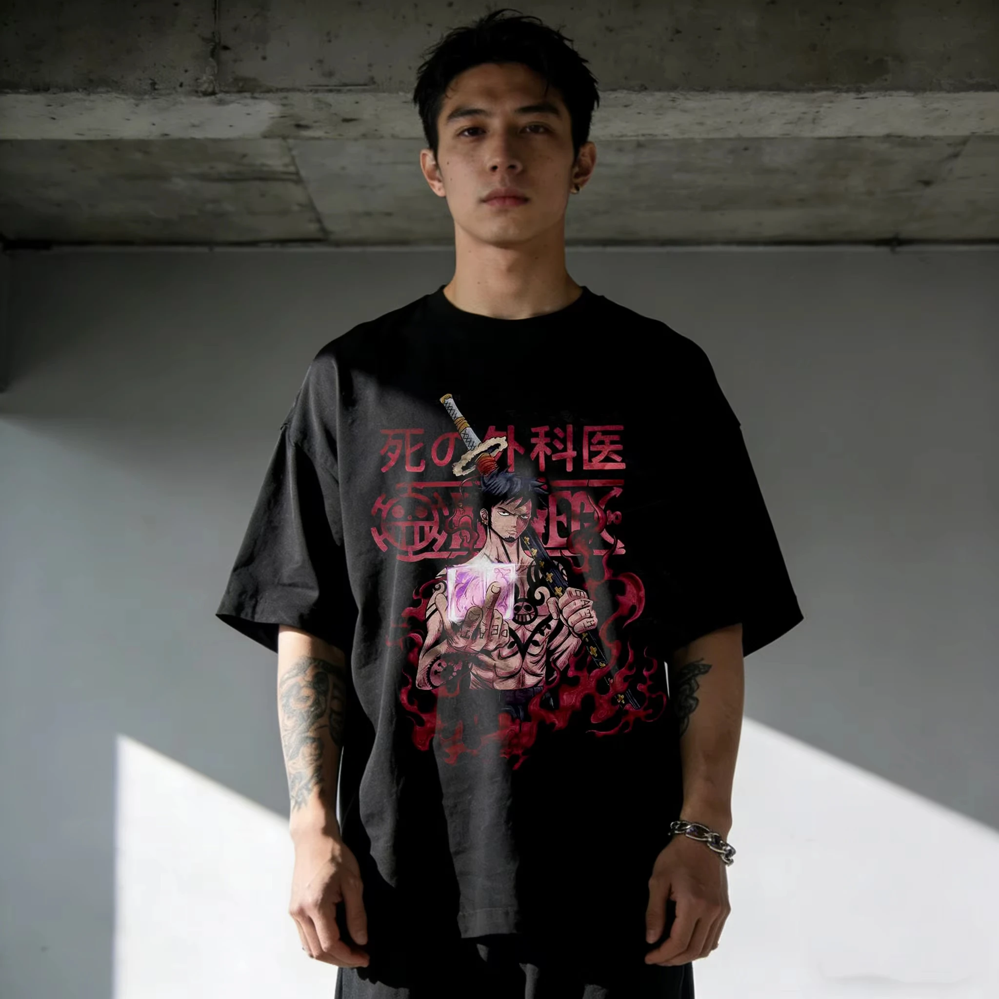 

Футболка One Piece с принтом Трафальгар Д. Ватерлоу, летняя, аниме, мужская и женская, 2026, с коротким рукавом, ретро, Харадзюку, Y2K, уличная одежда, топы