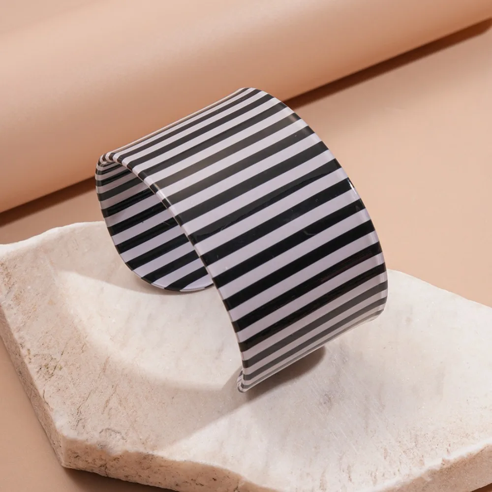Leopard Print Striped Acrylic Bangle Geometric Bohemian Open Wide Bracelet Europe American Style Dopamine Smudged Hand Ring