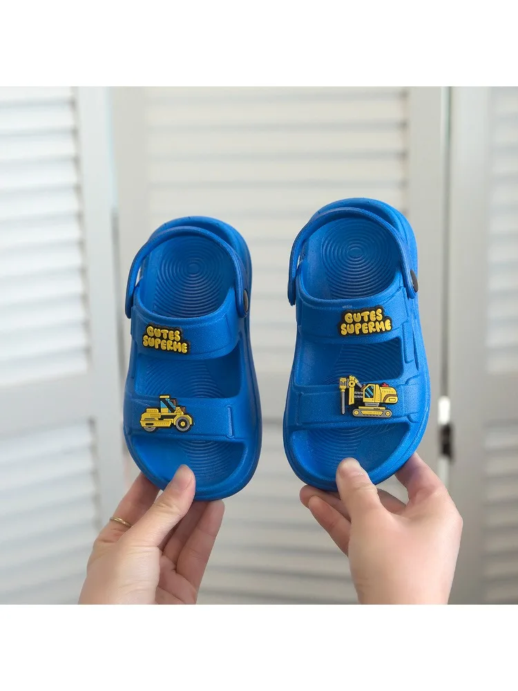 

Boys' sandals Summer new soft-soled lightweight waterproof student sandals
