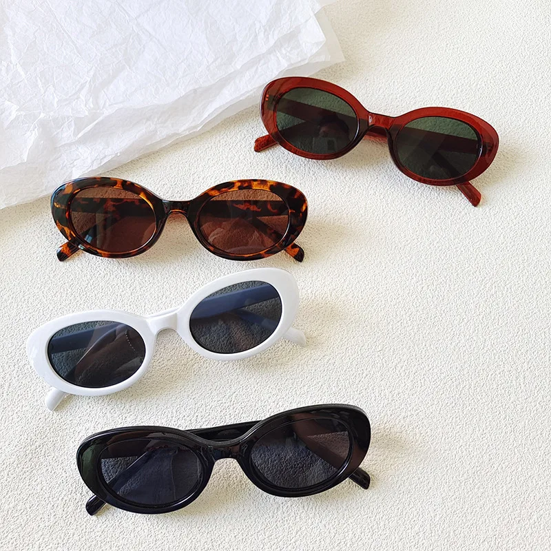 Vintage Small Oval Sunglasses for Women New Fashion Brand Gradient Elegant Eyeglasses Y2K Sun Glasses Ladies Hip Hop Shades