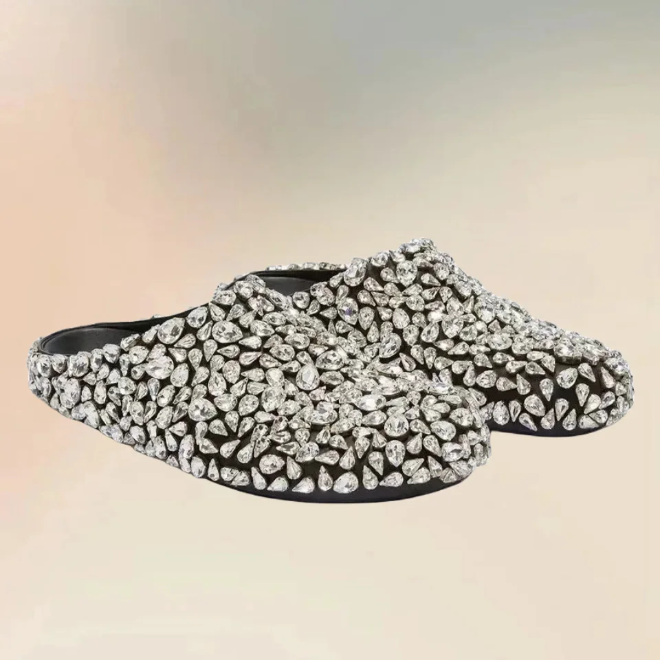 

Crystal Flower Decor Silver Men Slippers Fashionable Comfortable Slip On Men Shoes Novel Handmade Party Low Top Men Casual Shoes
