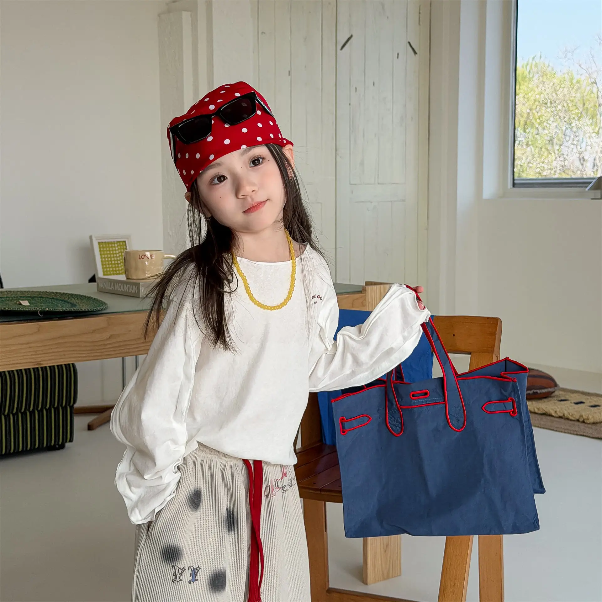 

2026 Spring Children's Clothing Korean Autumn Long Sleeve Bottom Shirt for Boys and Girls Fashion T-shirt