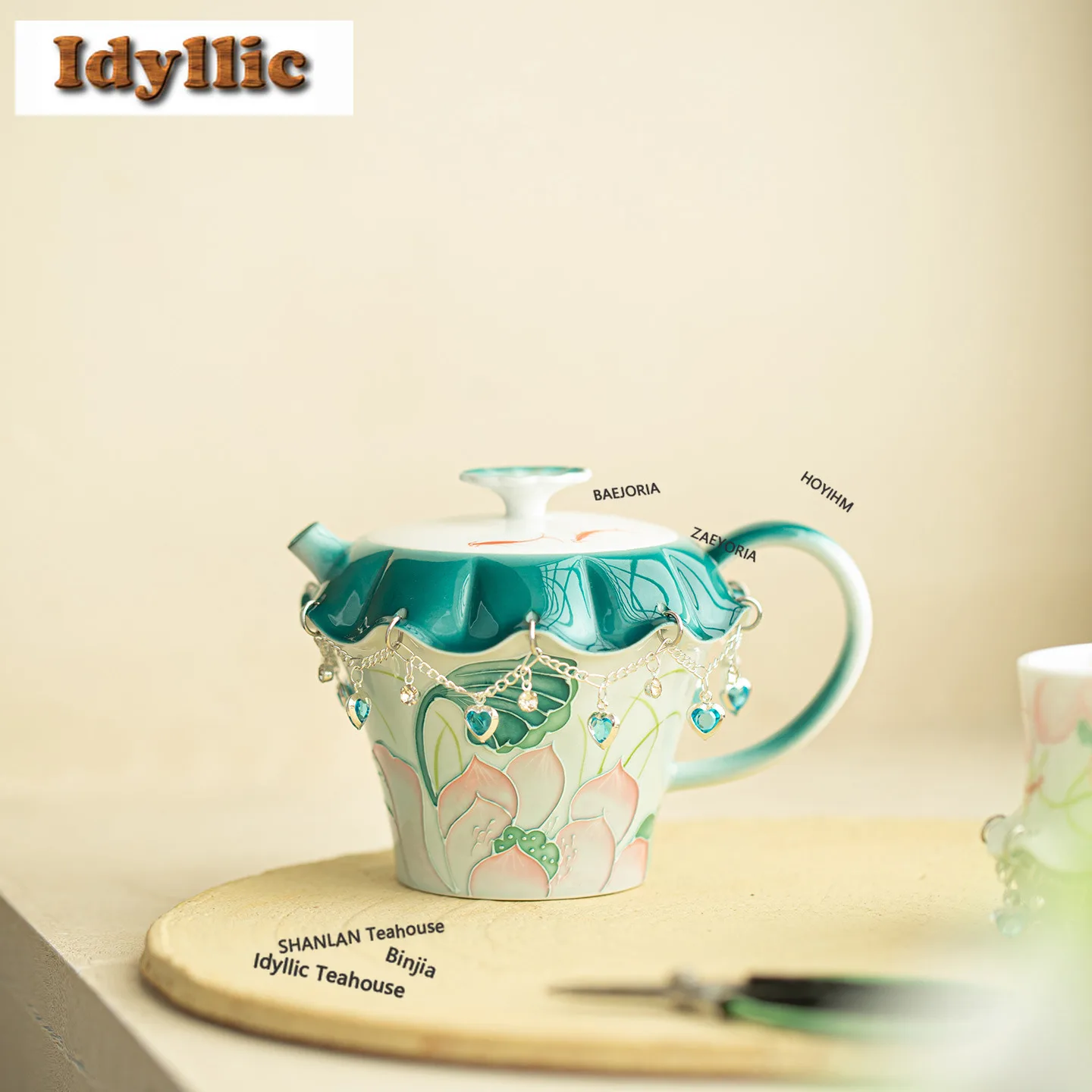 HOYIHM 170ml Hand-painted Lotus and Fish Teapot Boutique Tea Infuser Pot Tea Soaking Kettle with Strainer Tea Ceremony Gifts Cha