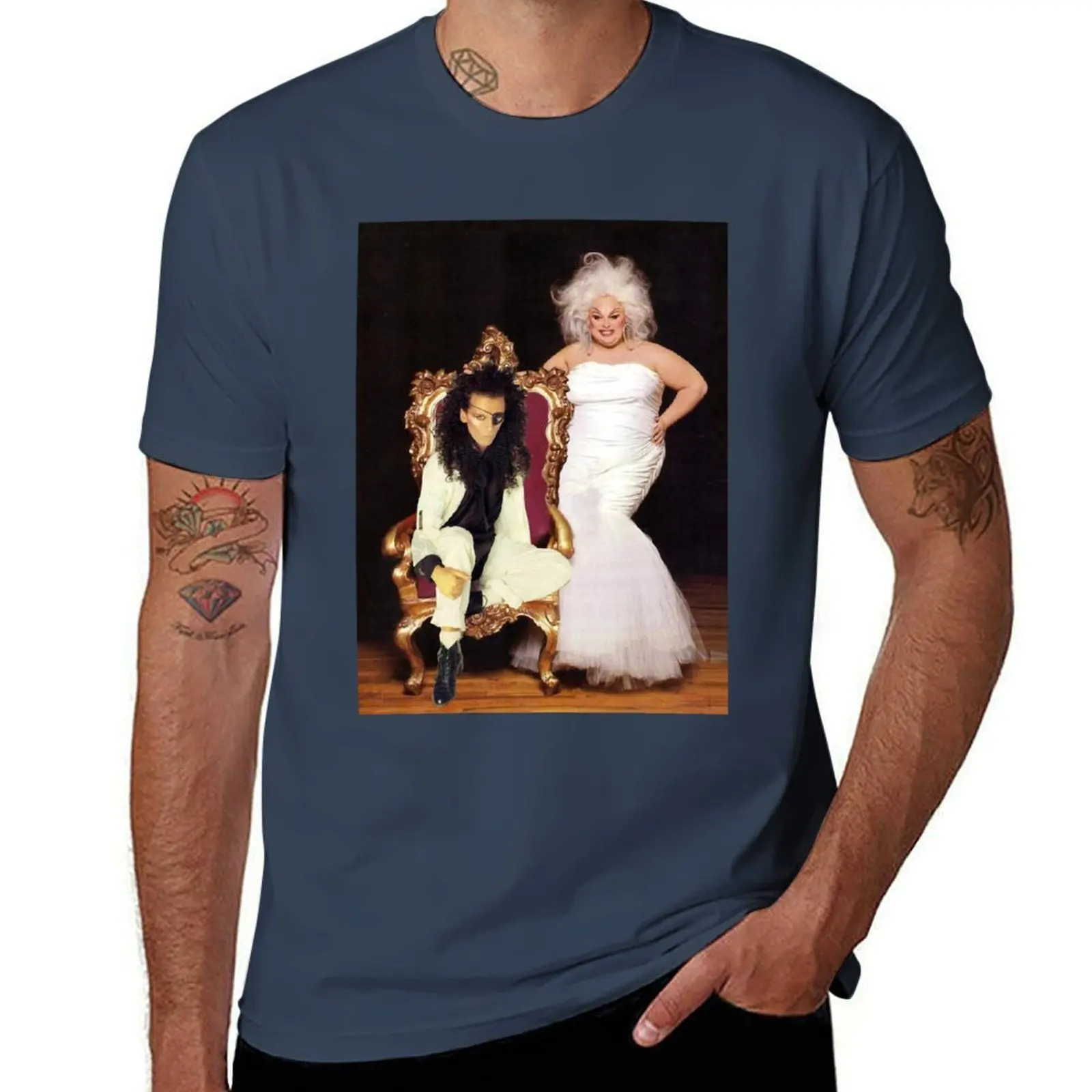 

Pete Burns and Divine - The Legends T-Shirt Basic Daily Outfit Short Sleeve Tee