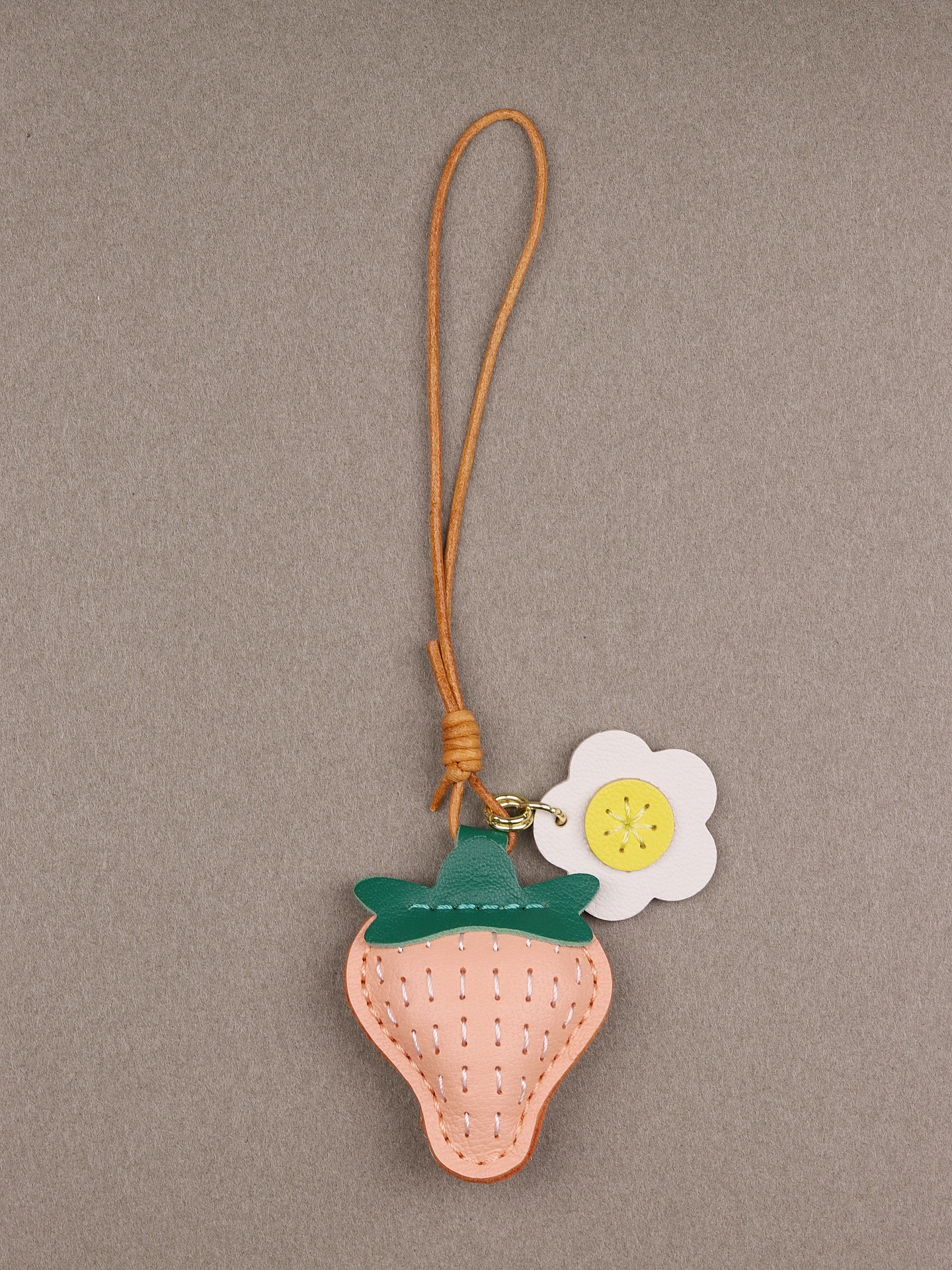 جلد طبيعي اليدوية المرأة حقيبة سلسلة مفاتيح سحرية لطيف مابل ليف الفراولة فراشة الكوبية التصميم الأصلي الإبداعي #3