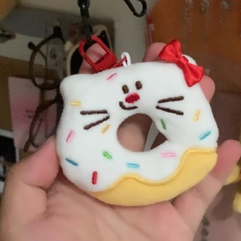 Creatief Knuffels Cartoon Voedsel Pop Broche Meisje Veelzijdige Donut Pop Accessoires Rugzak Hangende Pin Klein Cadeau Zachte Genezing