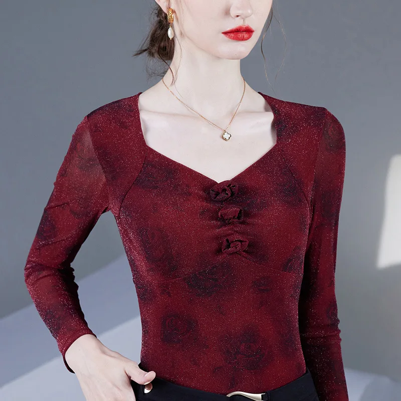M-4XL Jesień 2025 Nowa moda Damskie topy z nadrukiem róży Elegancki, wąski, wysoki, kwadratowy kołnierzyk z długim rękawem Siatkowa koszulka