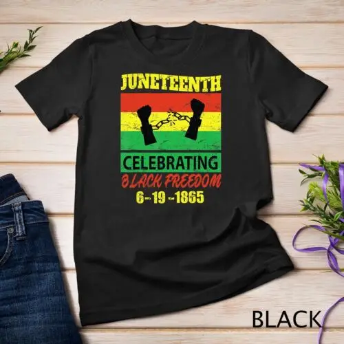 

Juneteenth celebrating black freedom 1865 flag T-Shirt Unisex T-shirt