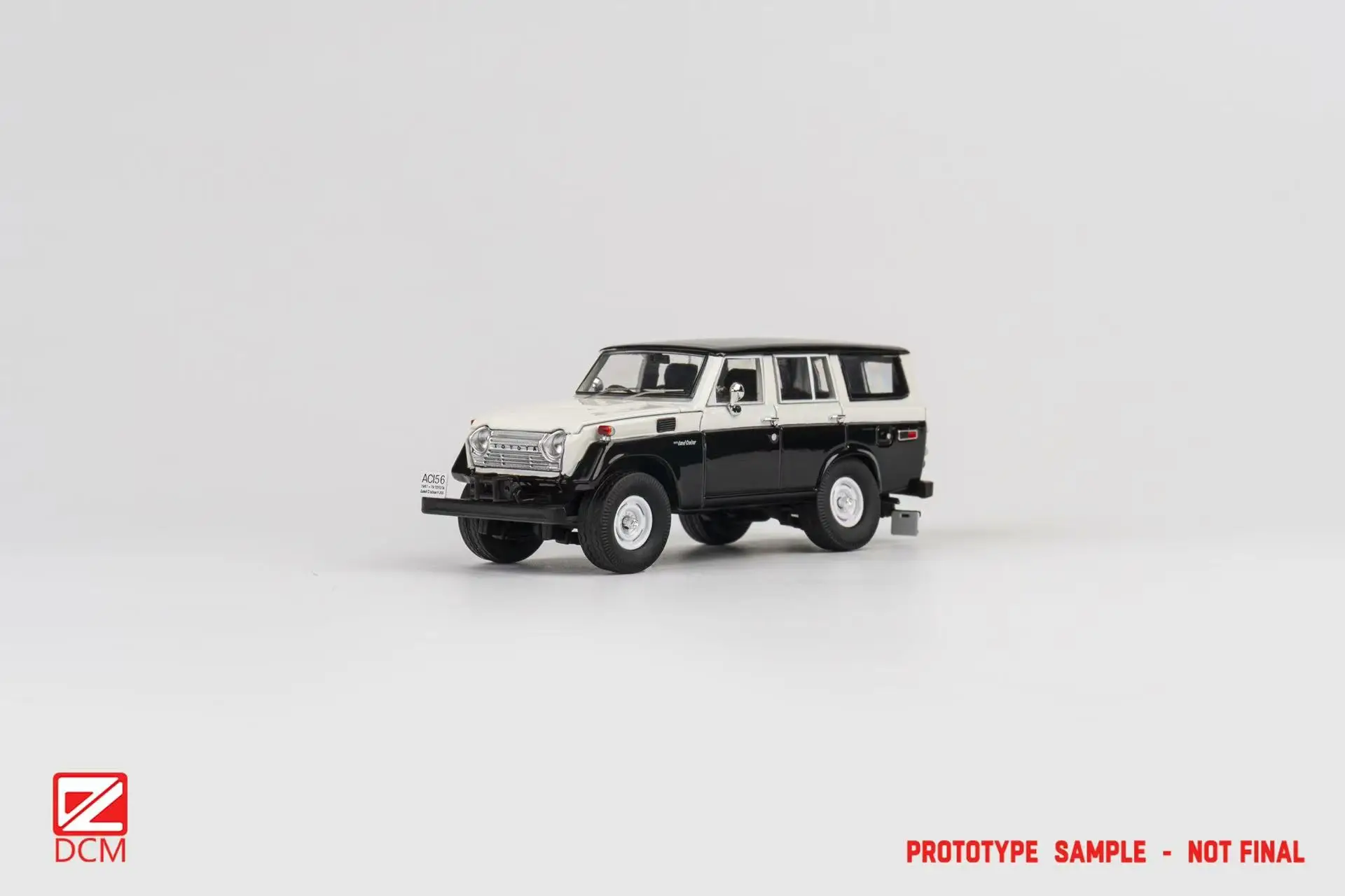 

**Предзаказ ** Литая под давлением модель автомобиля DCM 1:64 Cruiser FJ55