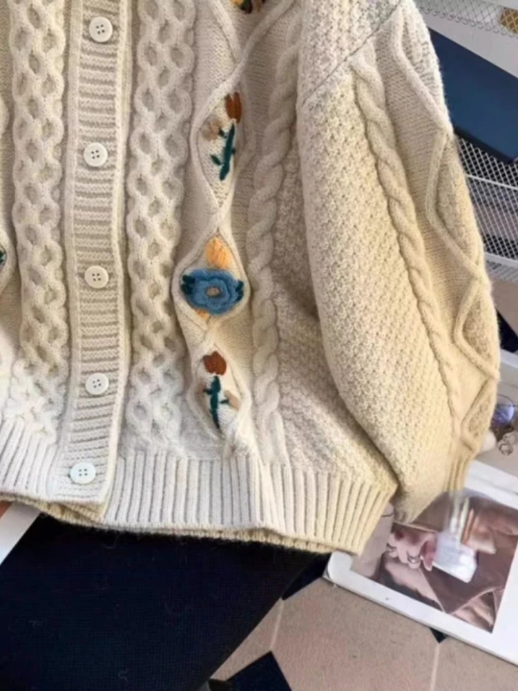 Fashion Vintage Sweaters All Match Design Long Sleeve Flower Embroidery Single Breasted Cardigan Casual Loose Women\'s Clothing