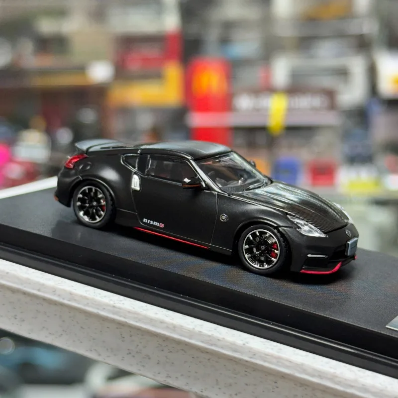 in stock 1:64  370z purple alloy high-end realistic car model ，creative decorative item ，holiday gift