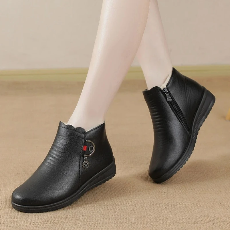 

2025 теплая обувь, женские зимние ботильоны, женские удобные бархатные короткие ботинки на плоской подошве, роскошные дизайнерские лоферы