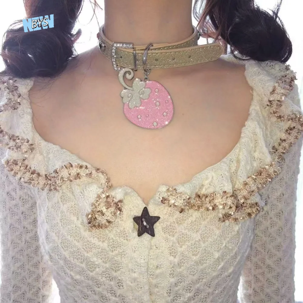 

Punk Strawberry Leather Necklace Niche Design Sense Harajuku Neck Pink Choker Y2K Shiny Rock Gothic Collar Jewelry Gift