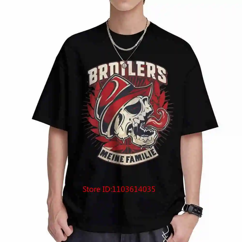 Black Skull Red Hat Pipe Broilers Meine Familie Short Sleeve Tee 100% Cotton T-Shirt