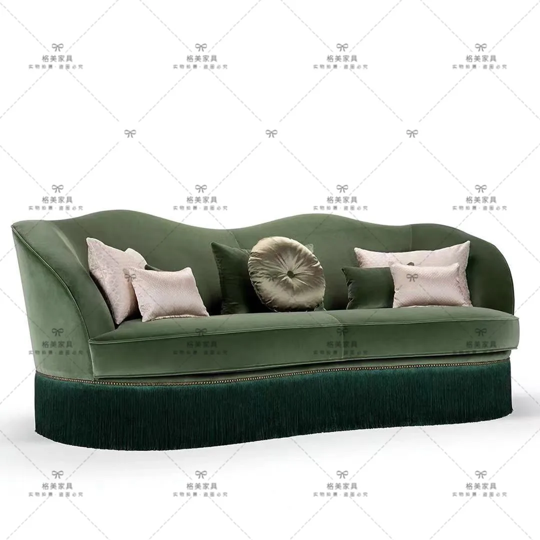 

French dark green fringed designer creative villa sofa retro velvet solid wood medieval furniture Xiaohongshu