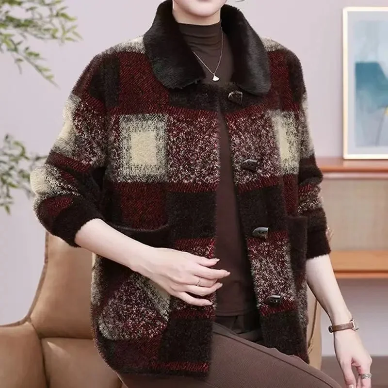 

plaid Woolen Jacket women 2025autumn winter new mink velvet coat large size fashion knitwear cardigan mother Overwear Female Top