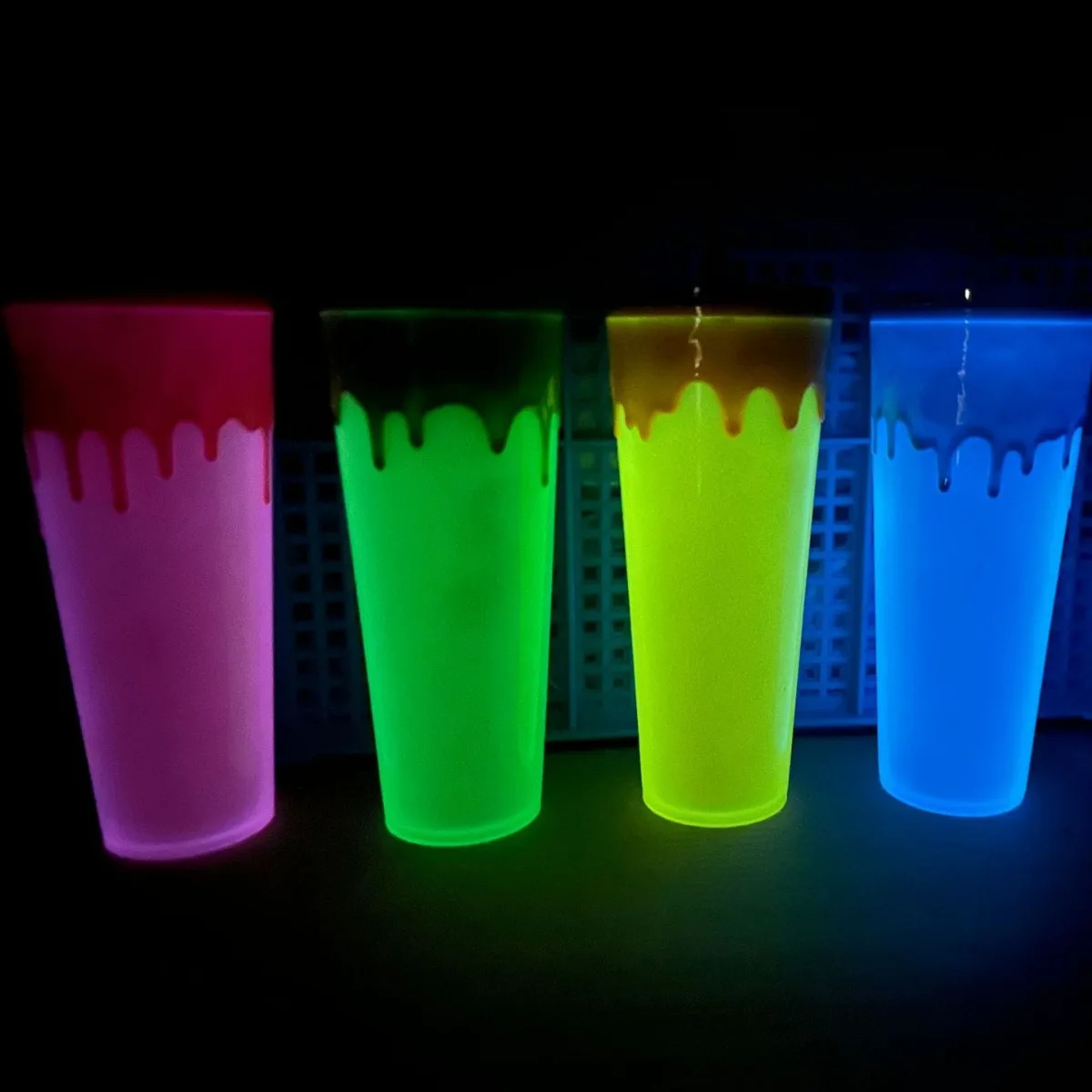 double wall DIY 24oz 700ml 710ml luminous glowing plastic lava tumbler cup magma tumbler cup glow in the dark