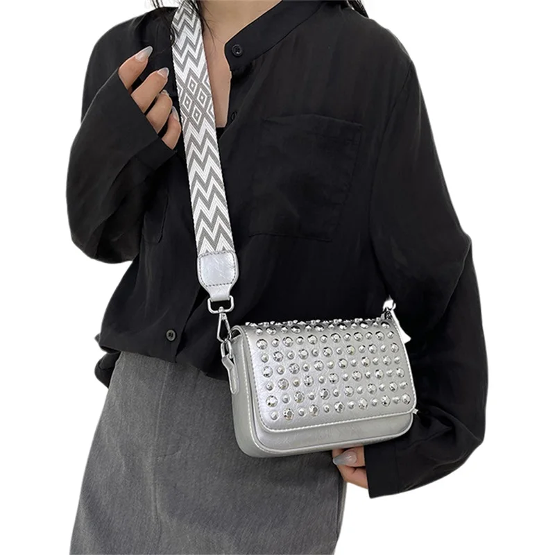 

Women Shoulder Bag, Riveted Adjustable Strap PU Leather Purse Zipper Closure Crossbody Bag