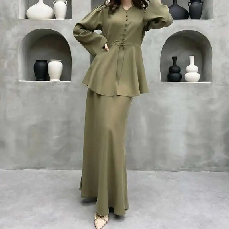 بسيطة بلون حزب الزي مزاجه أنيقة الساتان سليم قطعتين مجموعة ربيع جديد بأكمام طويلة مع فستان المرأة البدلة