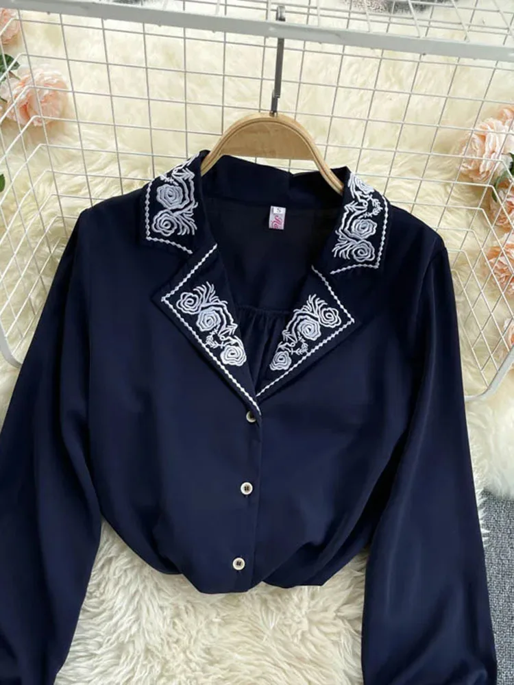 Spring New Ladies Blouse Retro Heavy Embroidery Suit Collar Blusa Temperament All-Match Long-Sleeved Shirt Tops GK538