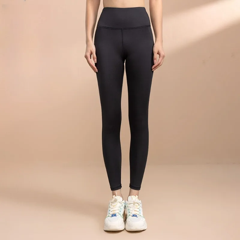 Bezszwowe spodnie fitness bez śladów, efekt \"nagiej skóry\", wysoki stan, modelujące pośladki, sportowe, wysoka elastyczność, podnoszące biodra, oddychające, szybkoschnące.