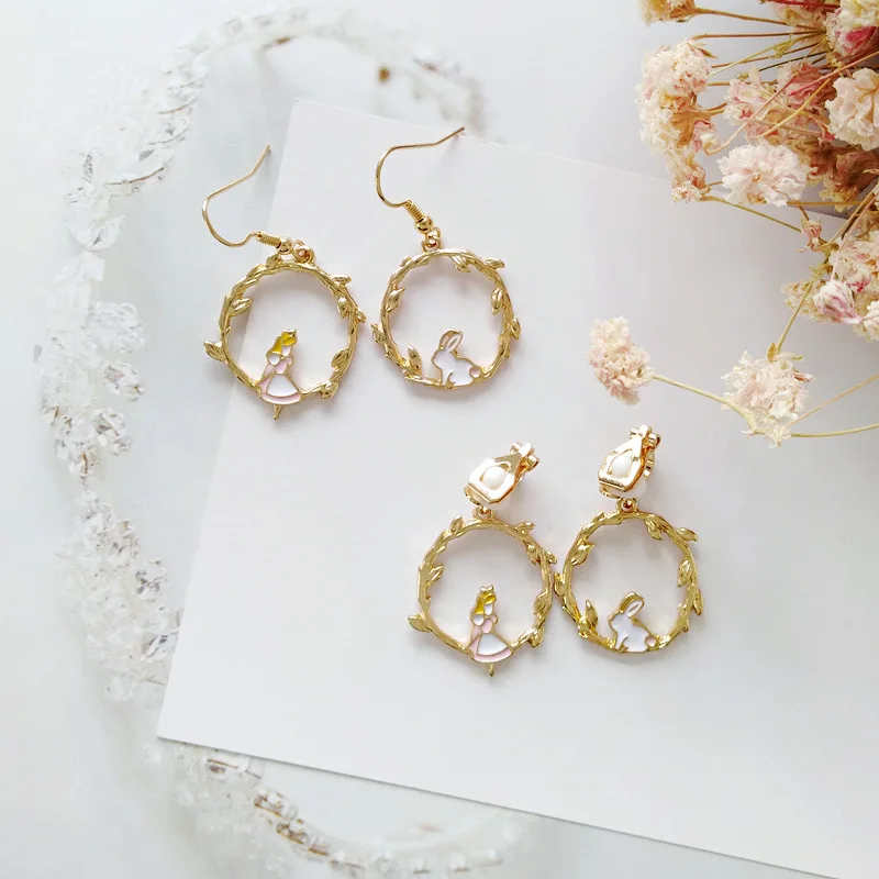 Fairy Tales Cute White Rabbit Alice in Wonderland Clip Earrings Non No Piercing Ear Hole Fairy Round Branch Clips on Earrings