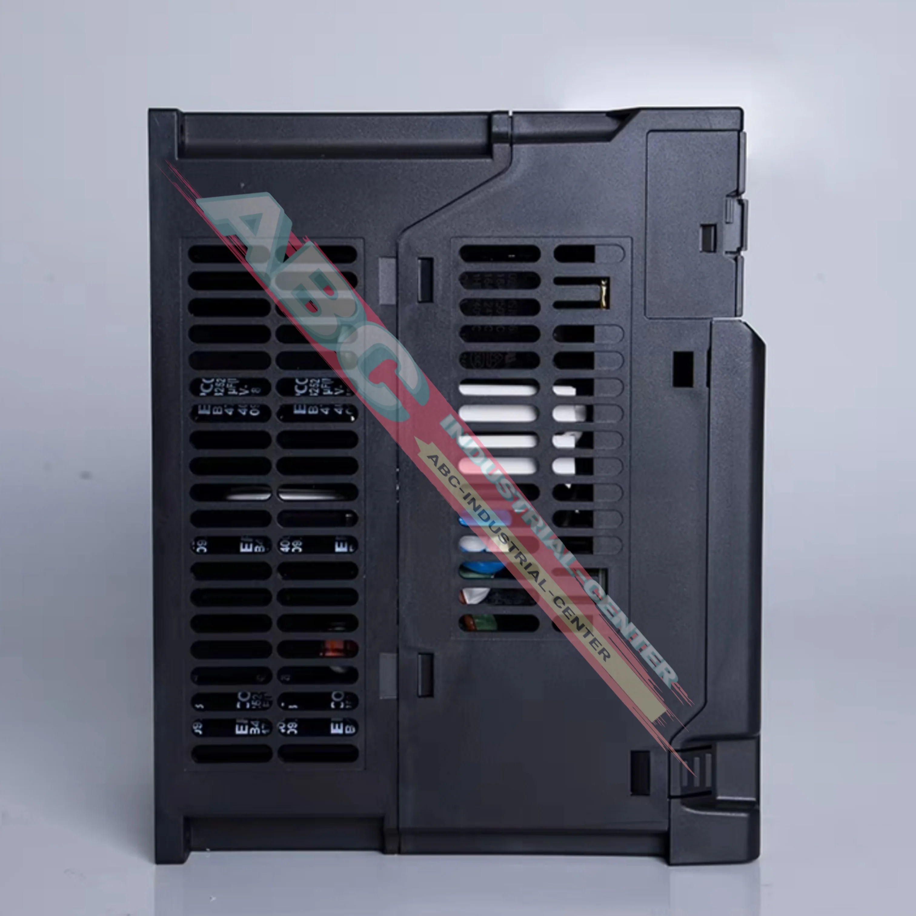 

Преобразователь частоты SE3-023-0.4K новый SE3-023-0.75K