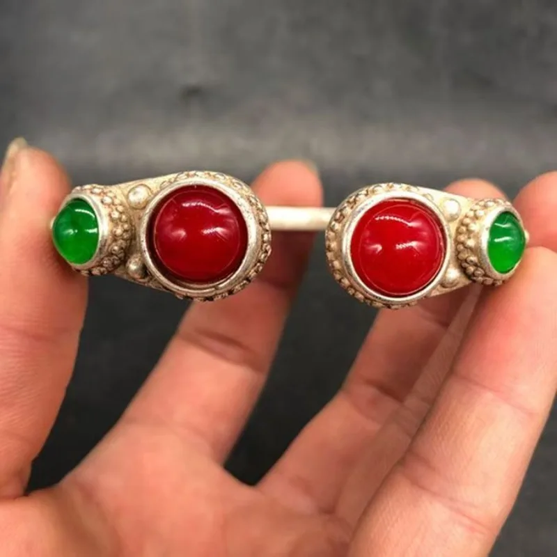 

Tibetan silver inlaid with red and green beads, classic ethnic style bracelet, a holiday gift for friends