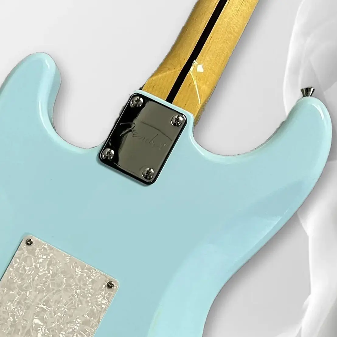 High-quality Sky Blue Strat Electric Guitar St Version ,SSH Pickups White Pearls Pickups OEM