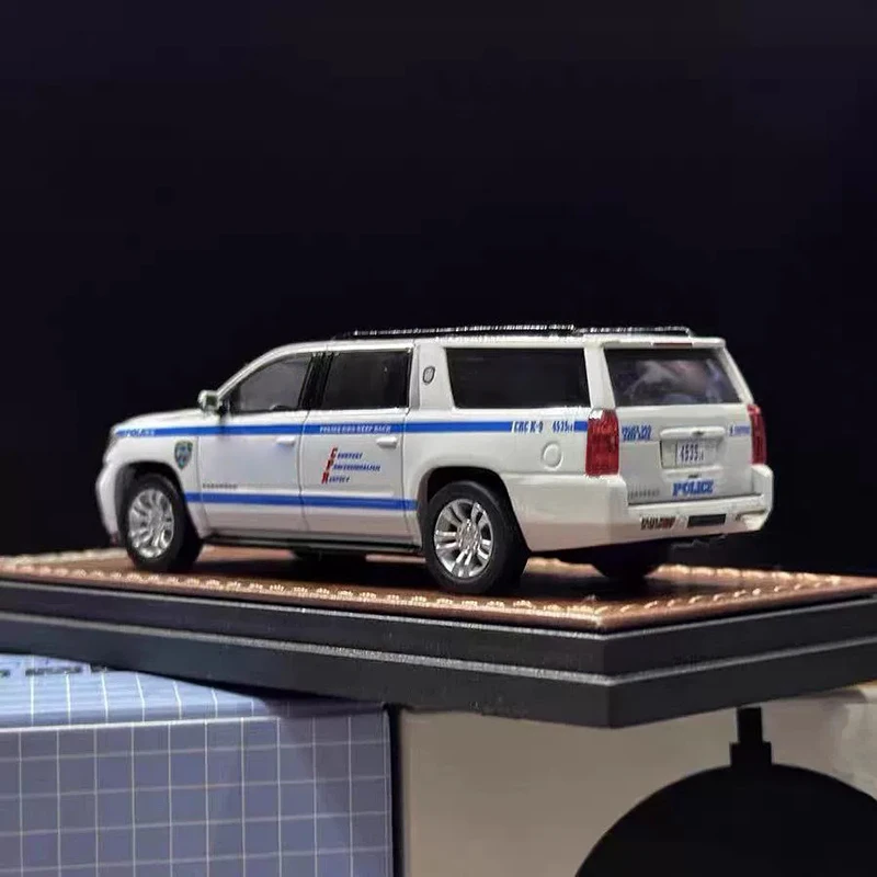GOC Scala 1:64 SUBURBAN/CV Simulazione in lega Modello di auto Collezione statica Decorato Regali di festa Giocattoli Regalo souvenir