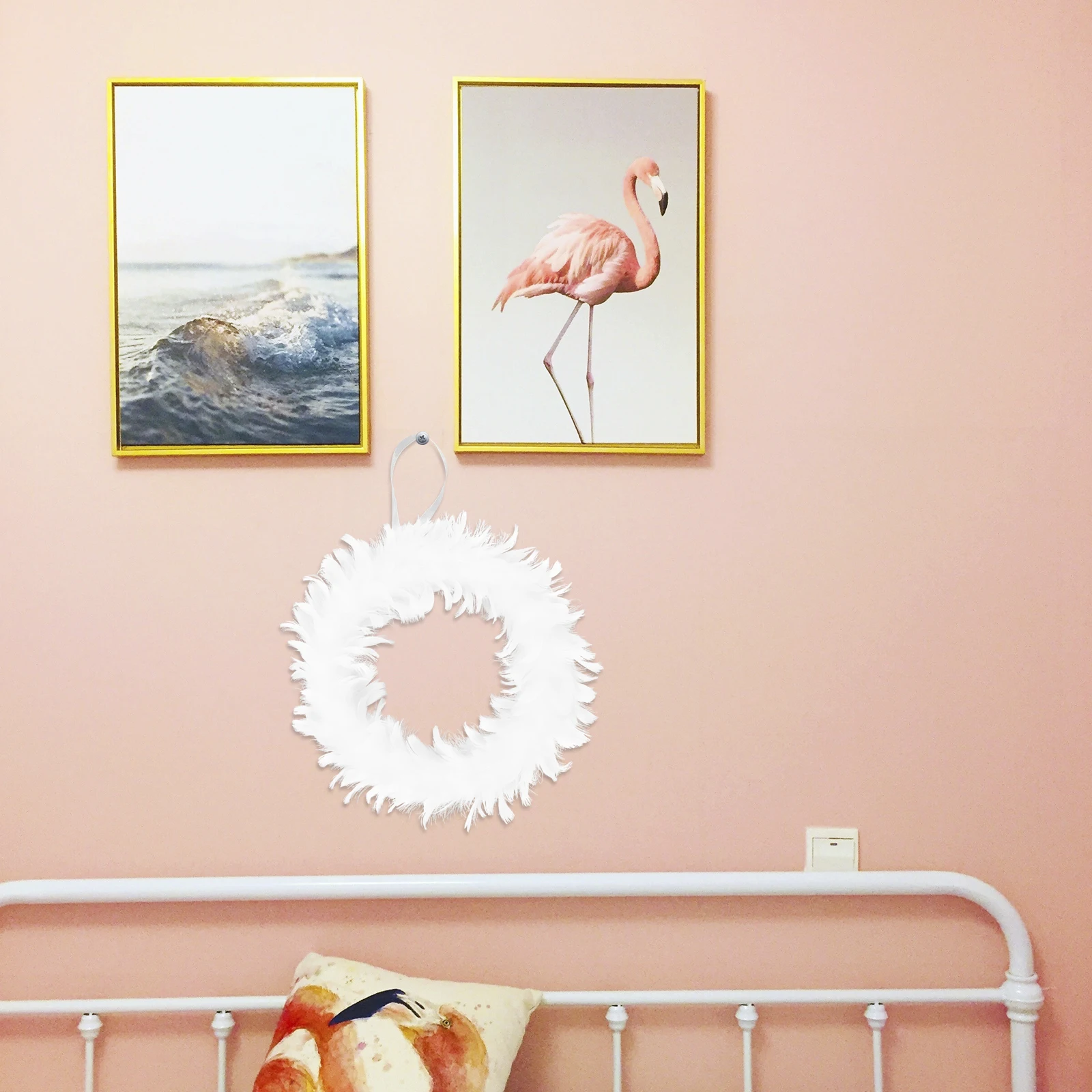 

1Pcs White Wreath Christmas Decorative Garland Lightweight Portable Hanging Wall Door Fireplace Wreath