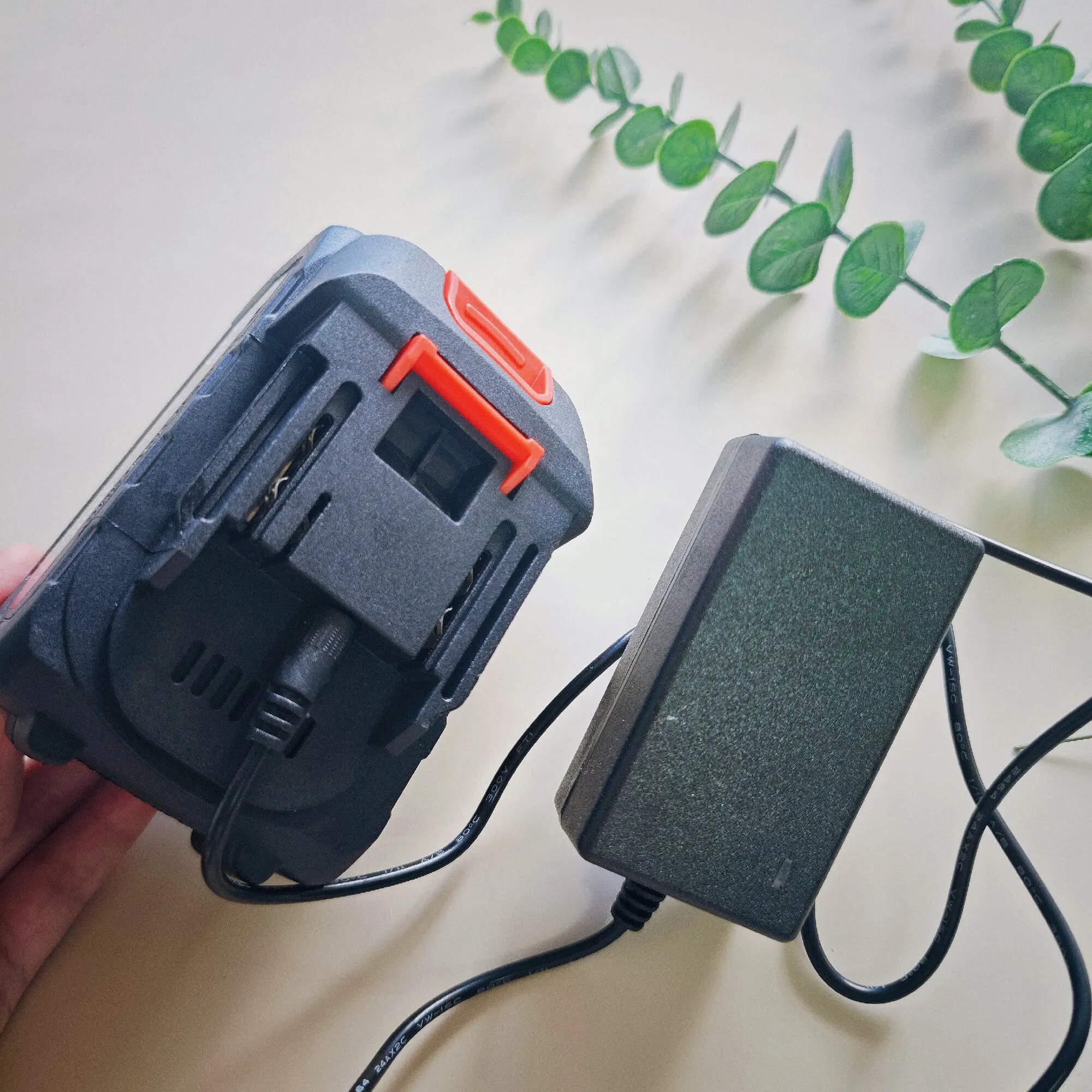 21V 4000mAh lithium-ion rechargeable power tool replacement batteries