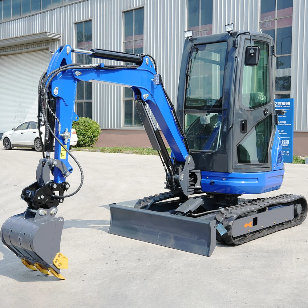 Mini Excavator 2.5Ton CE Euro5 Small Digger Crawler Excavator Multifunctional Mini Diggers With Optional Attachments
