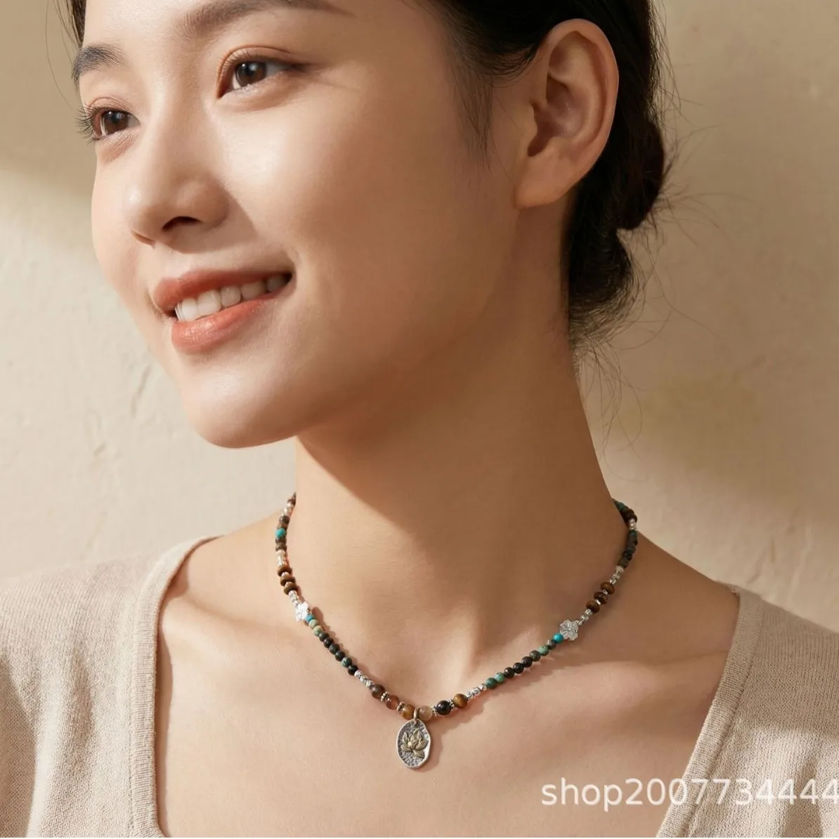 Titanium steel natural stone necklace dead wood flowers niche handmade versatile fashion temperament light luxury sense starting