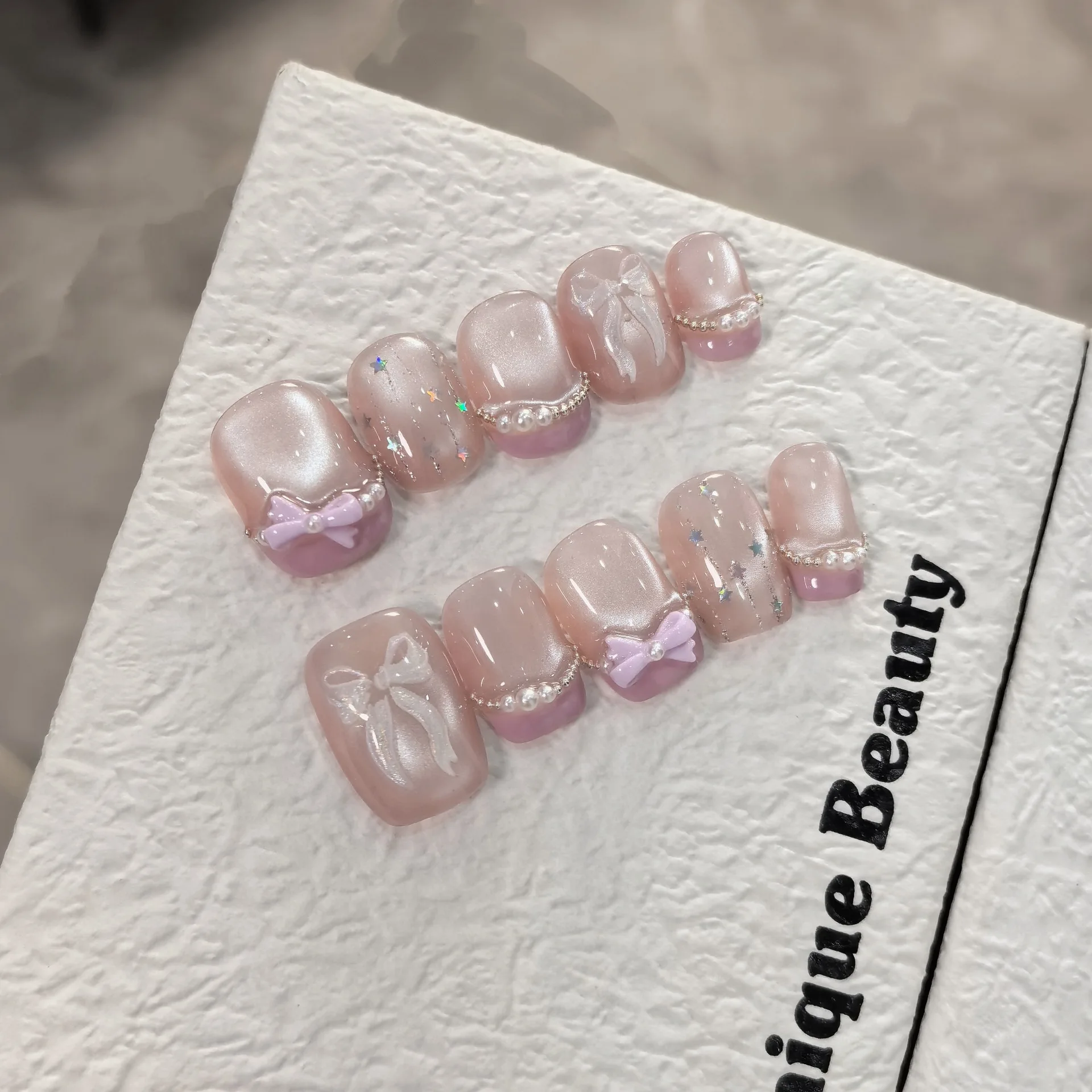 

10pcs Handmade Press On Nails Pink Cat's Eye Glitter with Bow Design - Short Square Full Coverage Detachable Nail Art for Women