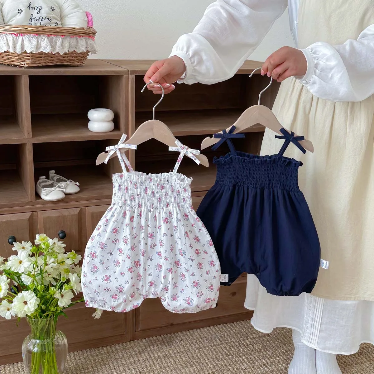 0-24m Baby Girl Romper with Bow Spaghetti Straps Smocked Waist Sleeveless Newborn Summer Outfit