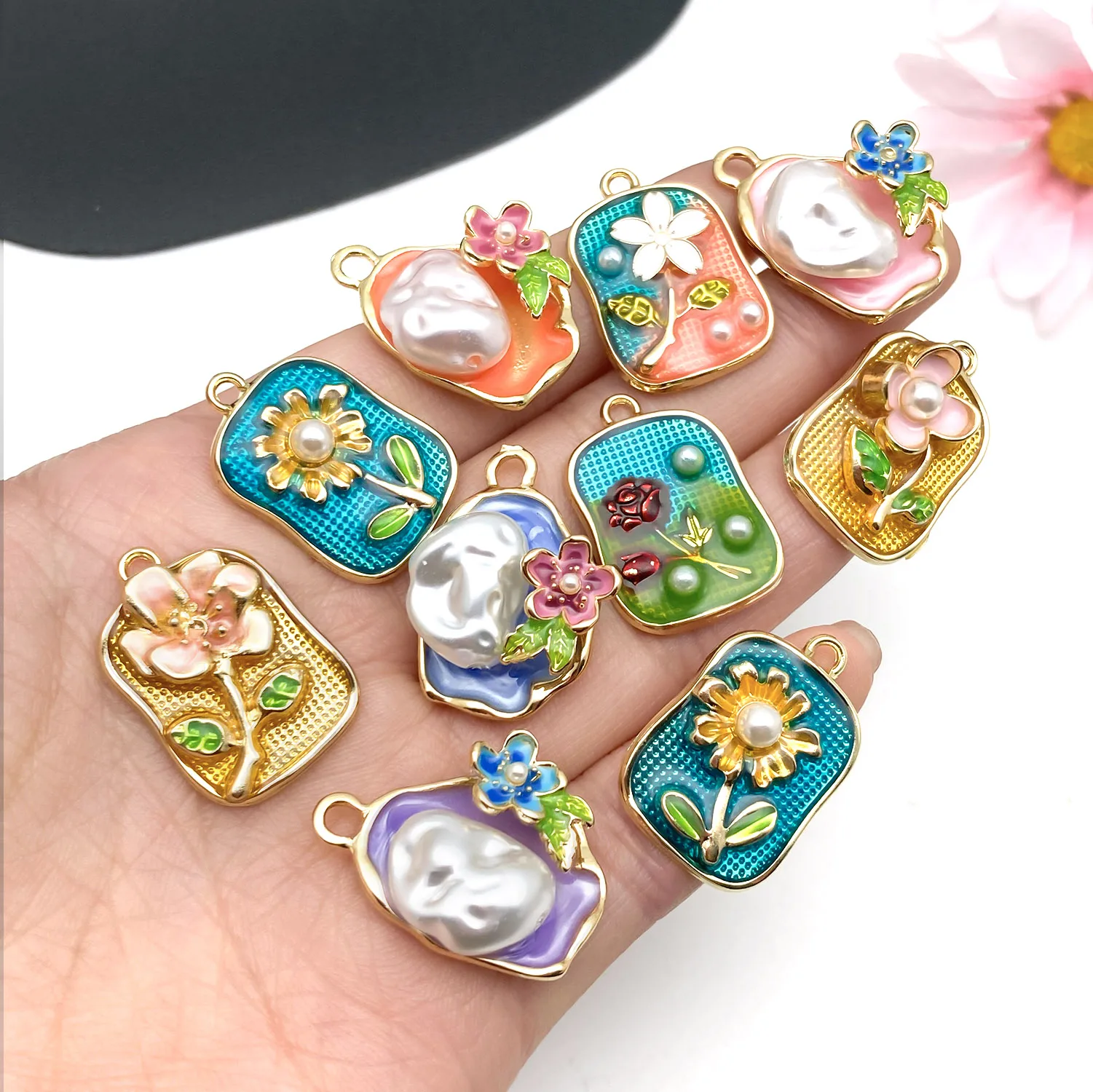 

9-Piece Set of Square Irregular Drip-Painted Oil Art Style Pendants – for Handmade Earrings, Bracelets, and Necklace Jewelry.