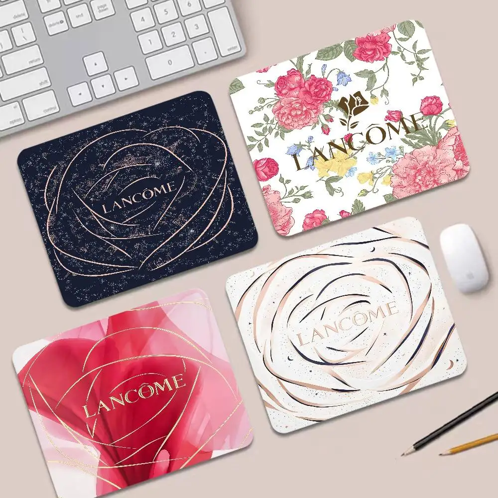 Fashion pattern L-L-LancomeS 20x25cm Speed Version Game Computer Keyboard Office Table Mat Cheapest Cup Mats Desktop Mat