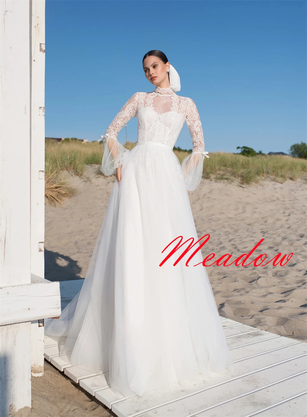 Robe de mariée personnalisée en dentelle Organza blanche exquise, avec nœud, de haute qualité, décolleté haut, manches longues, traîne chapelle
