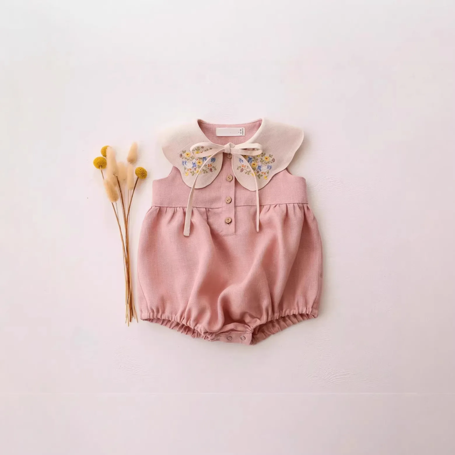 2026 Baby Girl Baby Sleeveless Cotton Hemp Embroidered Rural Style Triangle Rompers Spring Summer Baby Clothes