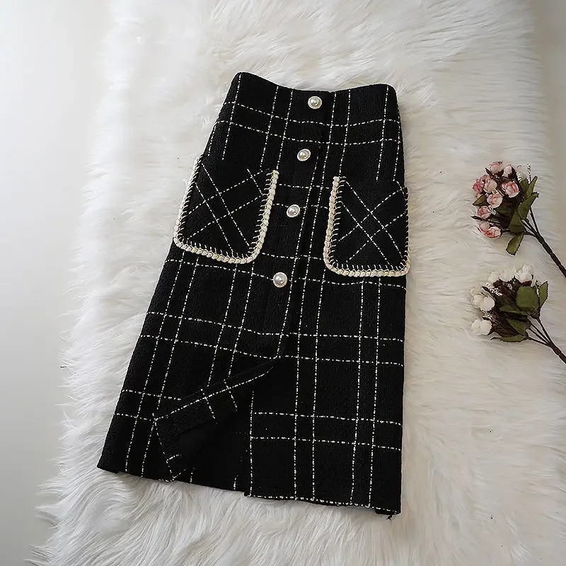 New Pocket Twed Style Plaid Woolen Skirt Women's Autumn/Winter 2024 Buttoned High-Waisted A- Line Skirt Fashionable and Elegant