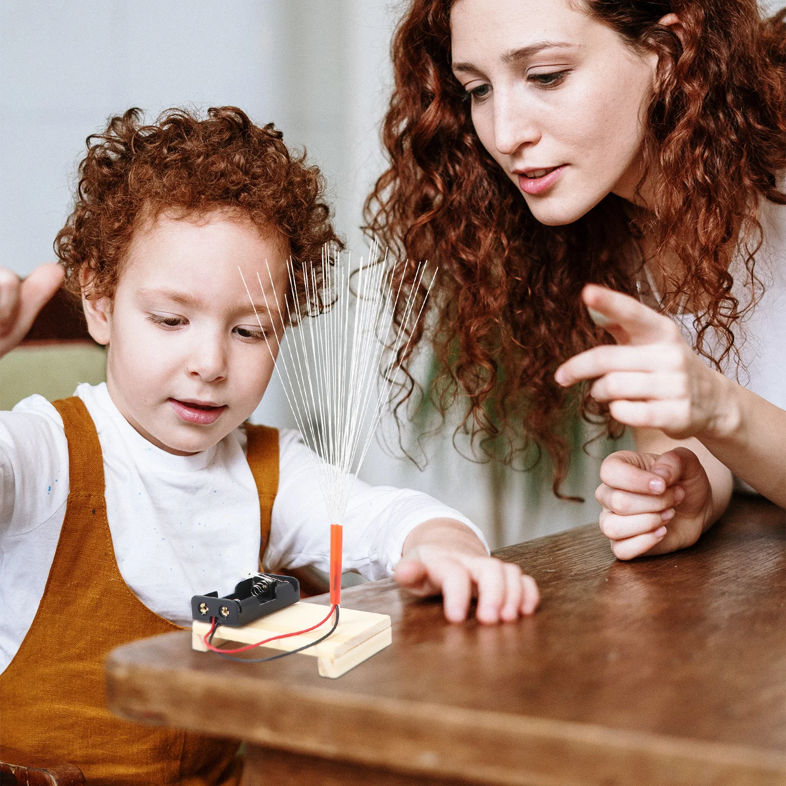 ไฟน้ำพุใยแก้วนำแสงหลากสีสัน พร้อมฐานไม้ ควบคุมการเปลี่ยนสีได้ เหมาะสำหรับตกแต่งงานคริสต์มาส งานแต่งงาน งานปาร์ตี้ และบ้าน
