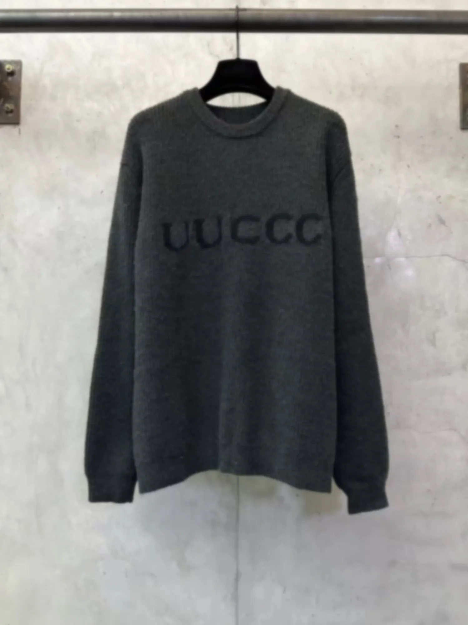 

Вязаный свитер из смесовой овечьей шерсти с длинными рукавами, модный, с вышивкой букв, универсальный, свободного кроя, новинка весны 2026