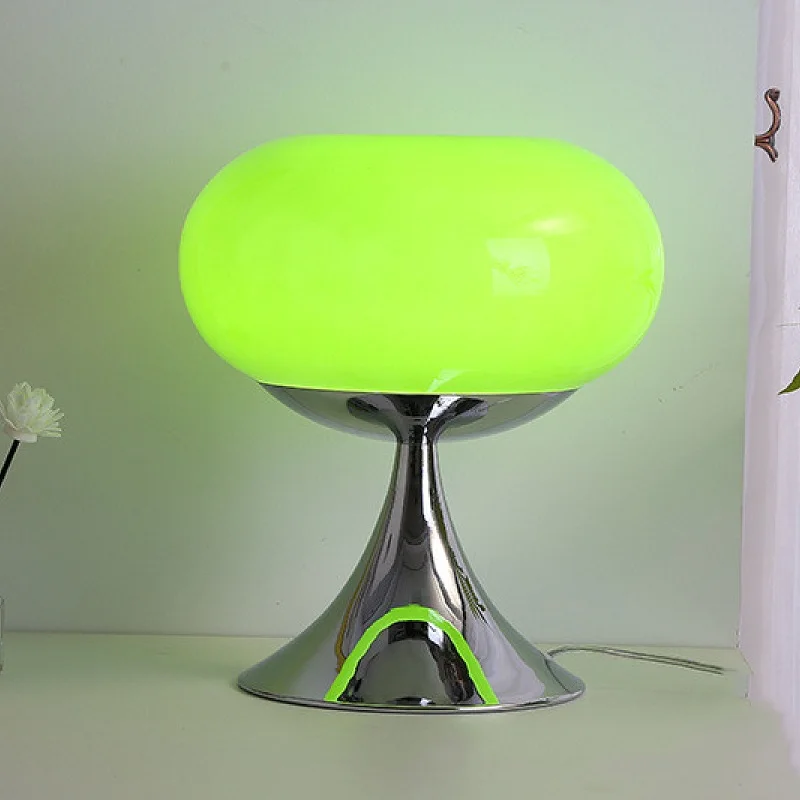 Table Lamp Creative Green Apple Green Living Room Lamp Study Bedroom Bedside Decoration Table Lamp Three Colors Lighting