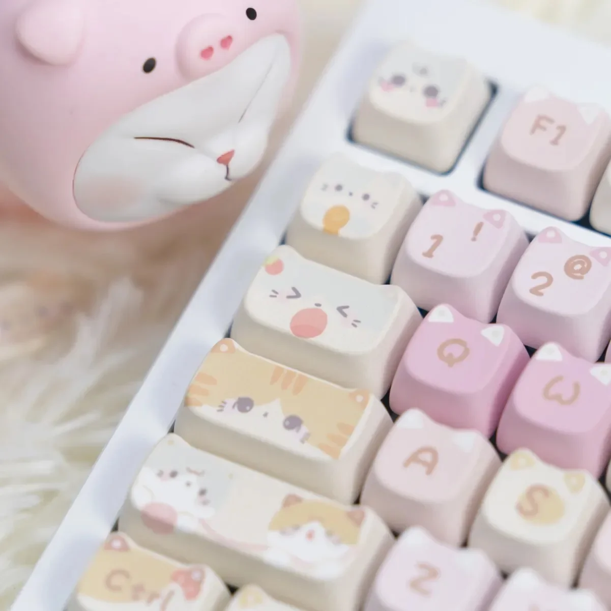 Imagem -03 - Personalizado Gato Bonito Keycaps Grupo Rosa Keycaps Sublimação Térmica Quadrada Alice Teclado Mecânico Cap Presente Mao Novo